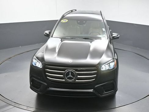 Used 2024 Mercedes-Benz GLS 450 4MATIC image 46