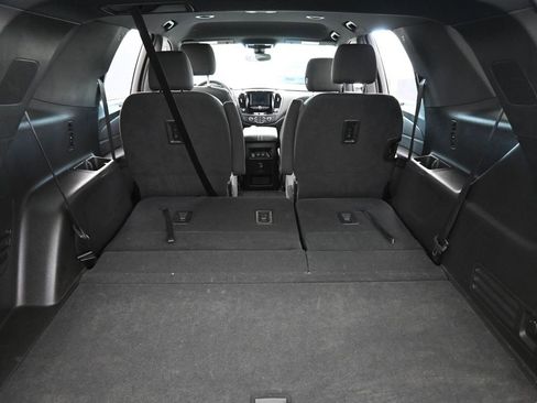 Used 2023 Chevrolet Traverse LT image 38