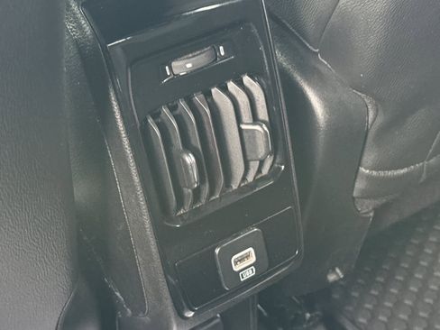 Used 2024 Jeep Compass Trailhawk image 13