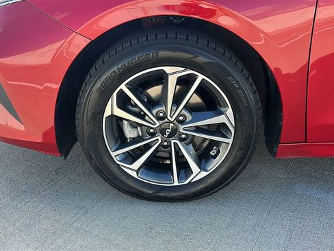 Used 2024 Kia Forte LXS image 6