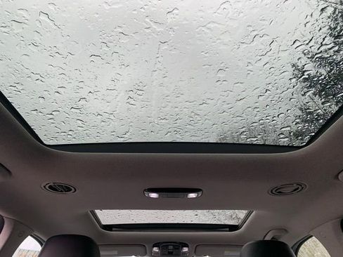 Used 2021 Hyundai Palisade Limited w/ Winter Package image 13