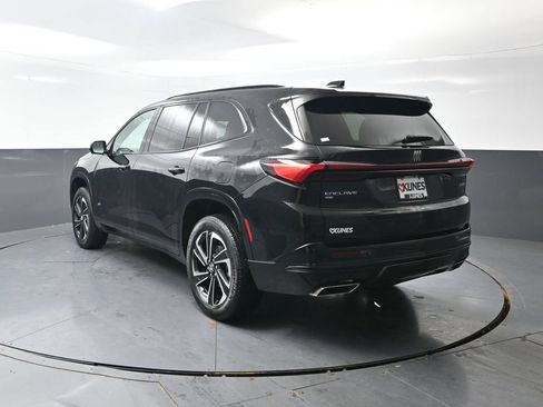 Used 2025 Buick Enclave Sport Touring w/ Power Package AWD/4WD image 12