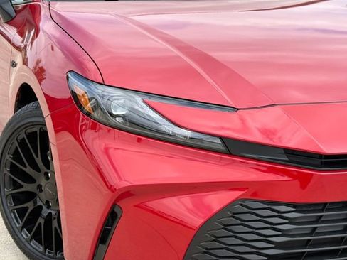 Used 2026 Toyota Camry LE image 3