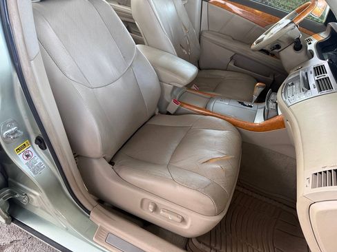 Used 2005 Toyota Avalon Limited FWD image 35