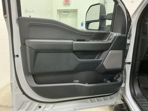 Used 2022 Ford F150 XLT w/ Equipment Group 302A High image 19