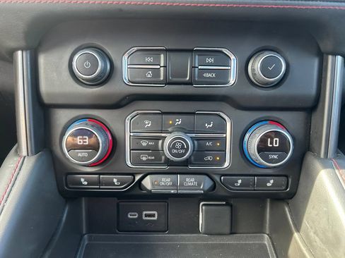 Used 2023 Chevrolet Tahoe RST AWD/4WD image 32