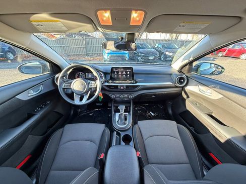 Certified 2024 Kia Forte LXS w/ LXS Technology Package image 21