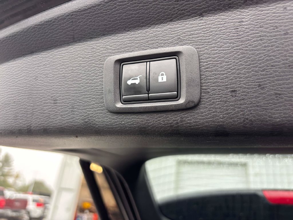 Used 2023 Mitsubishi Outlander Ralliart AWD/4WD image 17