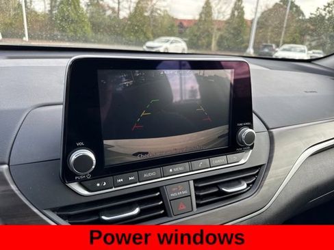 Used 2025 Nissan Altima 2.5 SV image 20