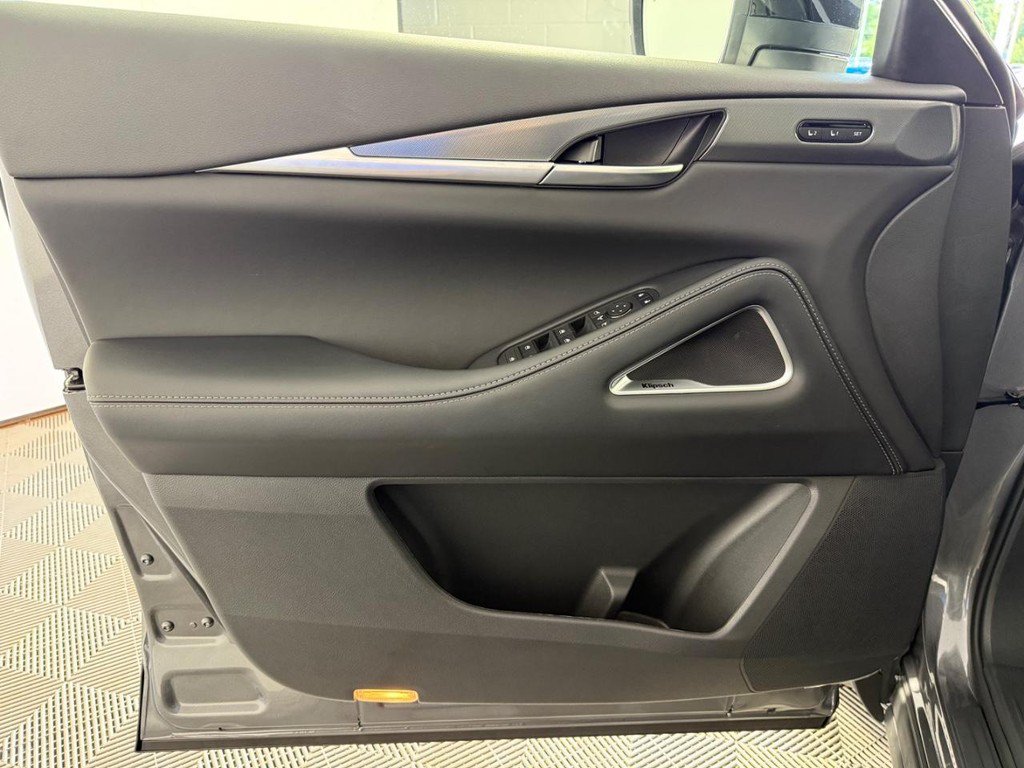 New 2027 INFINITI QX60 Luxe AWD/4WD image 16