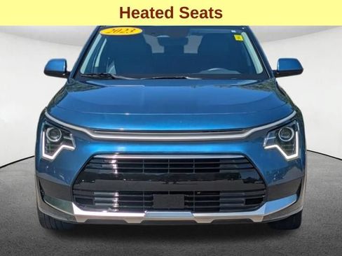 Used 2023 Kia Niro EX Touring FWD image 11