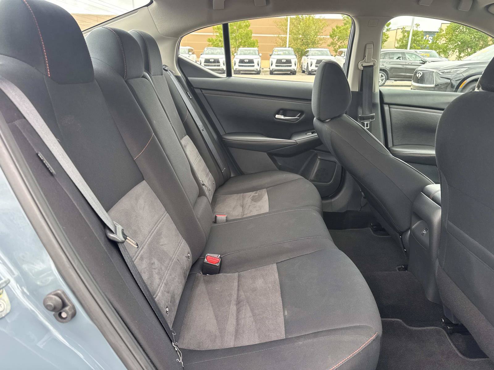 Used 2025 Nissan Sentra SR FWD image 11