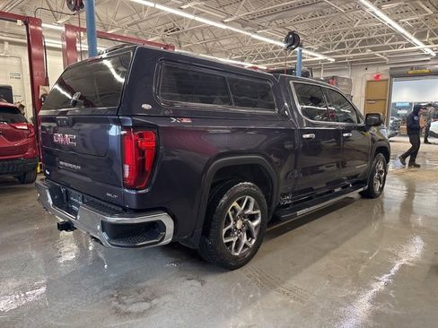 Used 2022 GMC Sierra 1500 SLT w/ SLT Premium Plus Package image 4