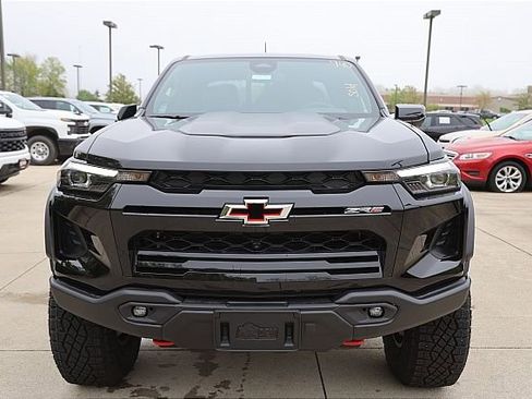 New 2024 Chevrolet Colorado ZR2 w/ ZR2 Bison Edition AWD/4WD image 8