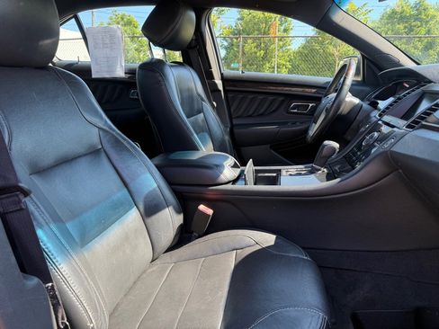 Used 2013 Ford Taurus Limited FWD image 9