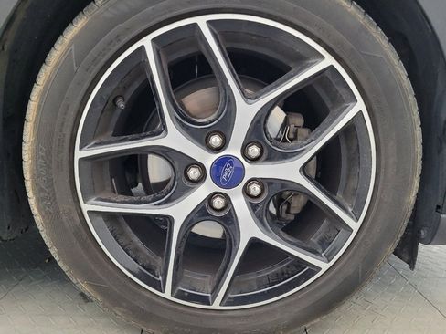 Used 2017 Ford Focus SEL image 31