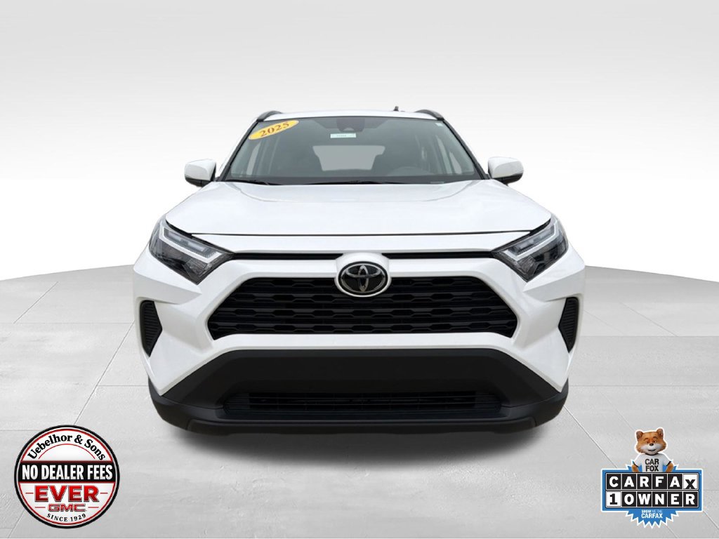 Used 2025 Toyota RAV4 XLE FWD image 11
