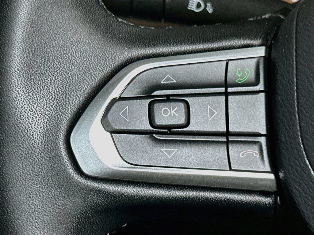 Used 2024 Jeep Compass Limited AWD/4WD image 32