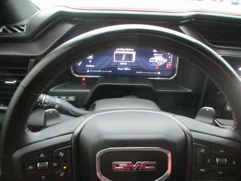 Certified 2024 GMC Sierra 1500 AT4 w/ Technology Package image 32