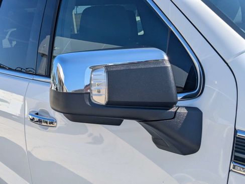 Used 2025 GMC Sierra 1500 SLT AWD/4WD image 11