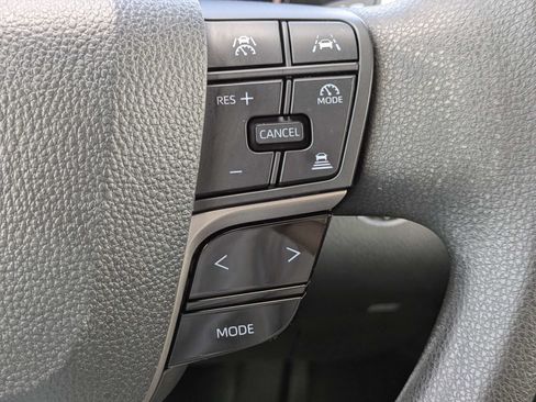 Used 2025 Toyota Camry LE FWD image 28