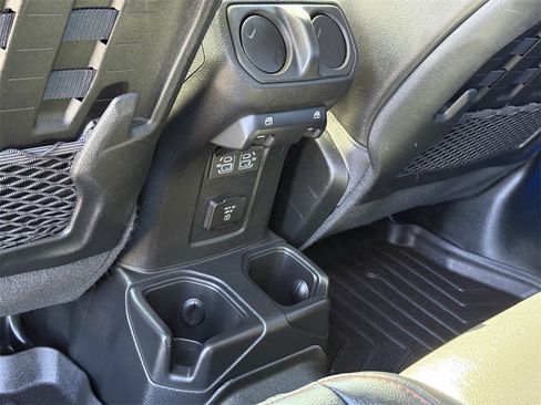 Used 2021 Jeep Gladiator Mojave w/ Cold Weather Group image 14