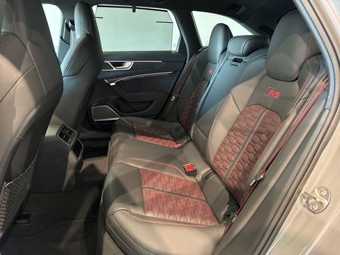 Used 2024 Audi RS 6 performance image 31