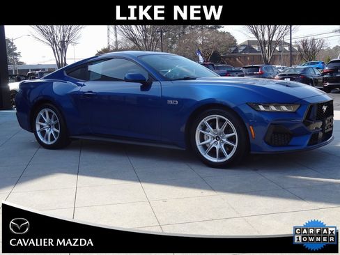Used 2024 Ford Mustang GT Premium image 2