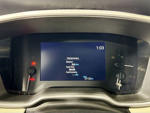 Used 2022 Toyota Corolla Cross XLE w/ Convenience Package AWD/4WD image 47
