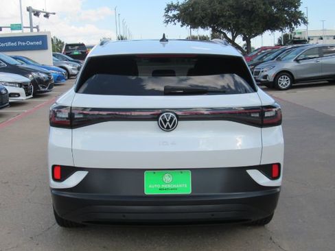 Used 2024 Volkswagen ID.4 S image 9