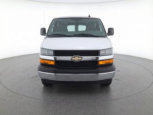 Used 2025 Chevrolet Express 3500 LT w/ LT Preferred Equipment Group image 2