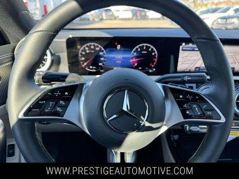 Used 2025 Mercedes-Benz CLA 250 4MATIC image 24