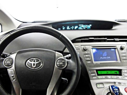 Used 2013 Toyota Prius Persona Series image 16