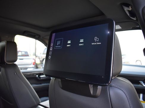 New 2026 GMC Yukon XL Elevation w/ Elevation Premium Package image 7