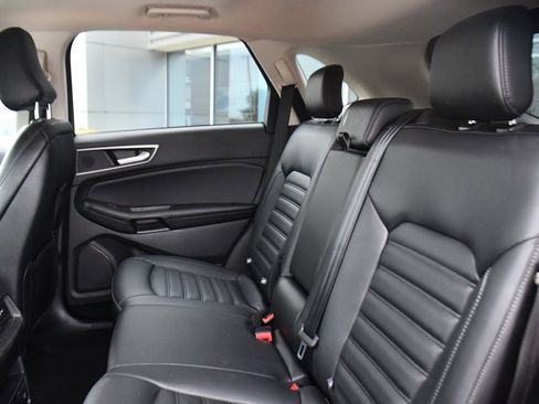 Used 2022 Ford Edge SEL w/ Convenience Package image 19