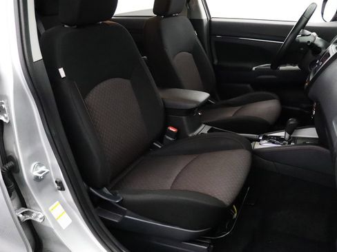 Used 2019 Mitsubishi Outlander Sport SE AWD/4WD image 13