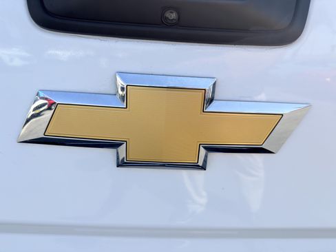 Used 2018 Chevrolet Silverado 1500 LT w/ All Star Edition AWD/4WD image 43