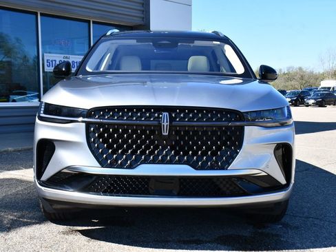 Used 2024 Lincoln Nautilus Black Label AWD/4WD image 9