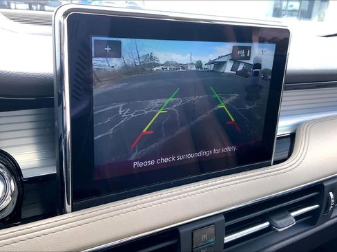 Used 2022 Lincoln Corsair Standard w/ Equipment Group 101A image 29