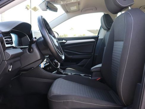 Used 2025 Volkswagen Jetta S image 10