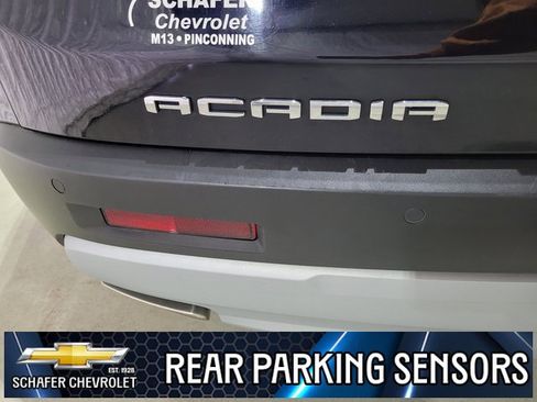 Used 2022 GMC Acadia SLT w/ GMC Pro Grade Package image 14