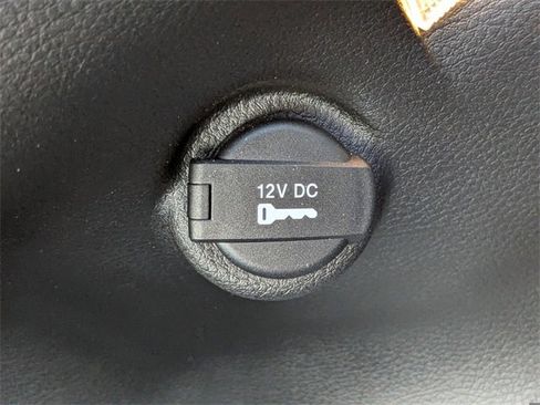 Used 2022 Jeep Compass Latitude image 16