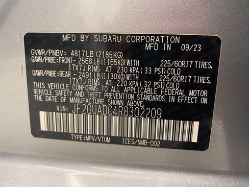 Used 2024 Subaru Crosstrek 2.0i Premium AWD/4WD image 40