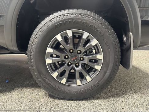 Used 2021 Nissan Titan PRO-4X w/ Pro-4x Convenience Package image 18
