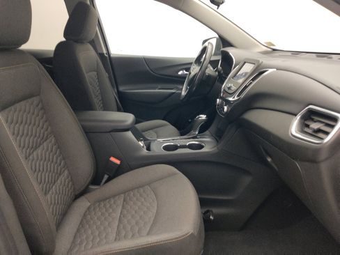 Used 2020 Chevrolet Equinox LT FWD image 21