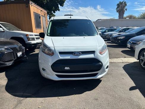 Used 2016 Ford Transit Connect XLT image 2