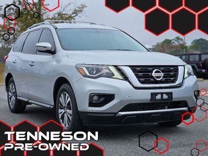 Used 2020 Nissan Pathfinder SV