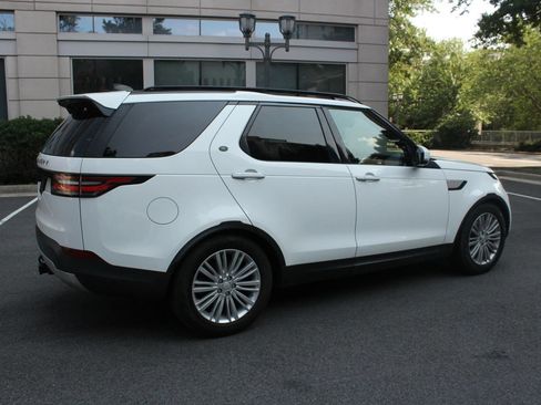 Used 2017 Land Rover Discovery HSE Luxury AWD/4WD image 7