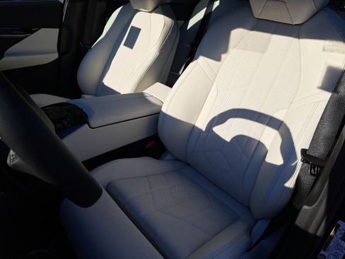 New 2027 BMW 530i xDrive AWD/4WD image 17