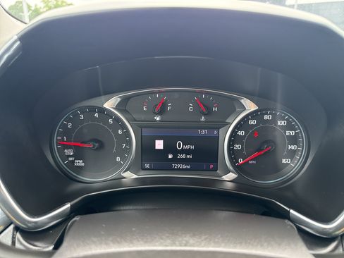Certified 2019 Chevrolet Equinox LT w/ Sun & Navigation Package AWD/4WD image 18